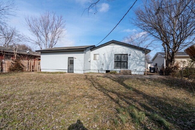 Foto del edificio - Cute Tulsa Home Available Now! 3 bedrooms ...