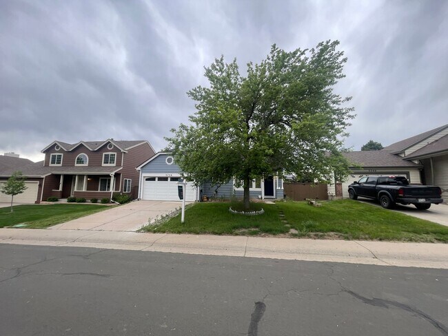 Foto del edificio - Move-In Ready Highlands Ranch Gem – Recently Updated 3 Bed/3 Bath