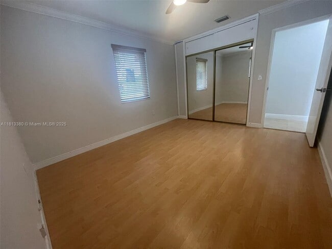 Building Photo - 7385 S Waterway Dr