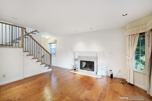 Building Photo - 1816 Park Vista Cir