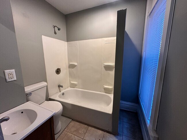 Building Photo - 2409 N 18th St