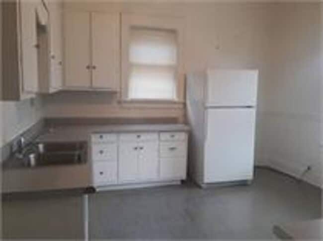 Building Photo - 3225 W McKinley Blvd