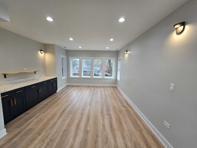 Building Photo - 3018 Downing Ave