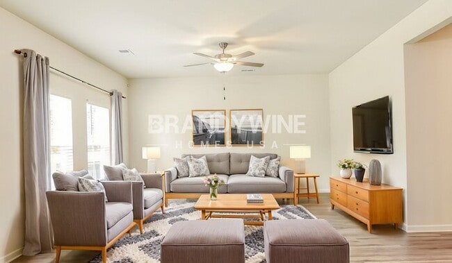 Building Photo - 750 Patmore Dr