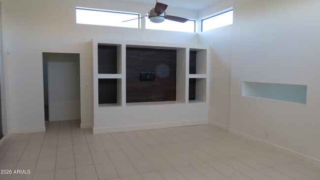 Foto del edificio - 11440 N 65th St
