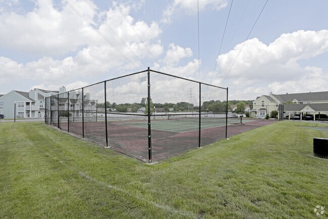 Cancha de tenis - Loch Haven Apartments