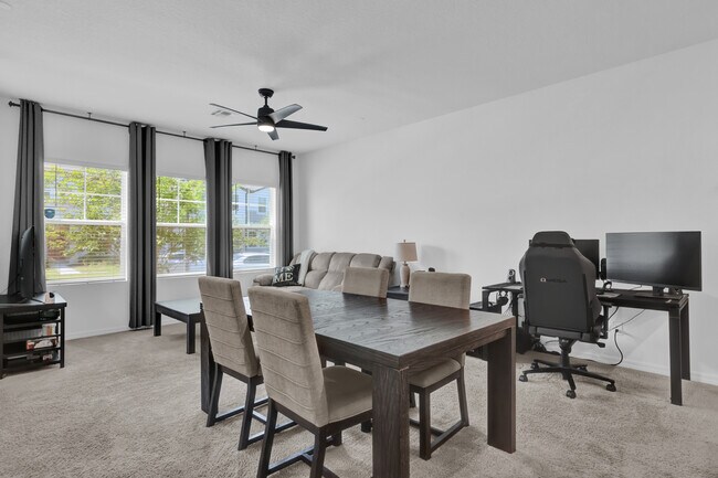Building Photo - 3039 Springwell Lp