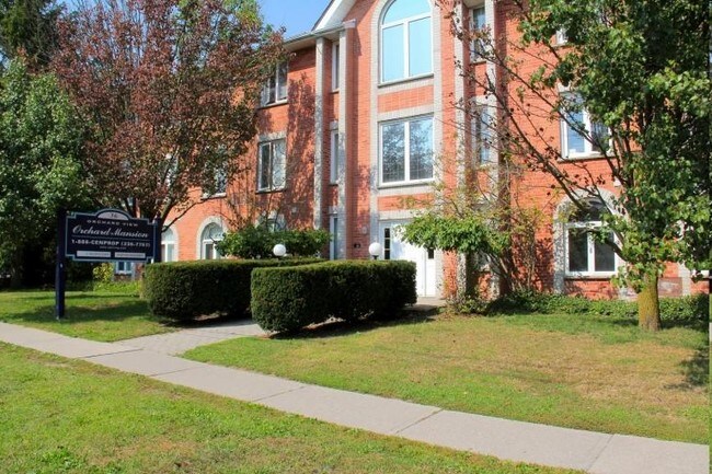 Photo du bâtiment - Orchard View Apartments