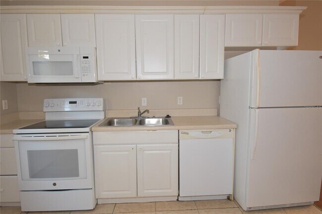 Foto del edificio - 4406 Mango Terrace