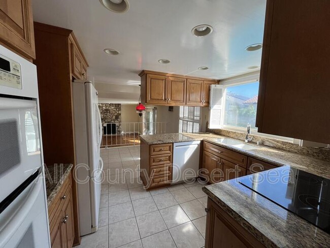 Building Photo - 6822 Lafayette Dr