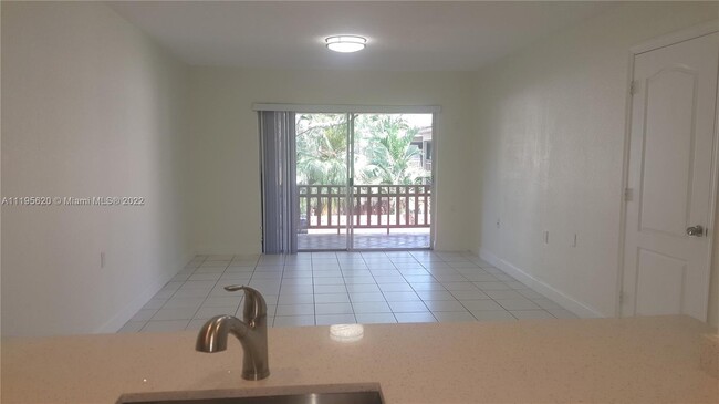 Building Photo - 11297 N Kendall Dr
