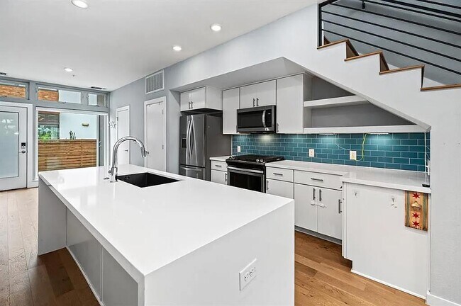 Foto del edificio - 2002 E 7th St