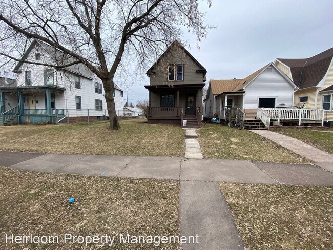 Building Photo - 3 br, 2 bath House - 4822 W 6th St