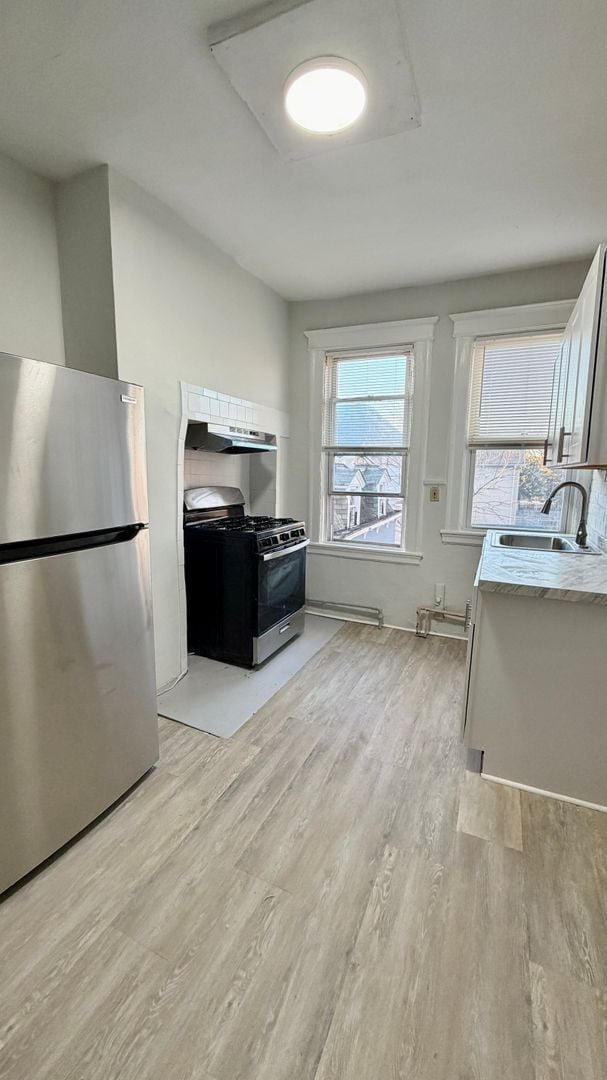 Photo - 251 S 5th Ave Apartment