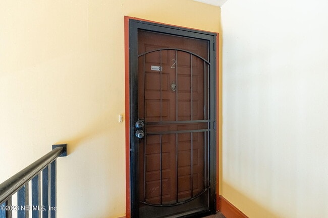 Building Photo - 6619 La Mirada Dr W