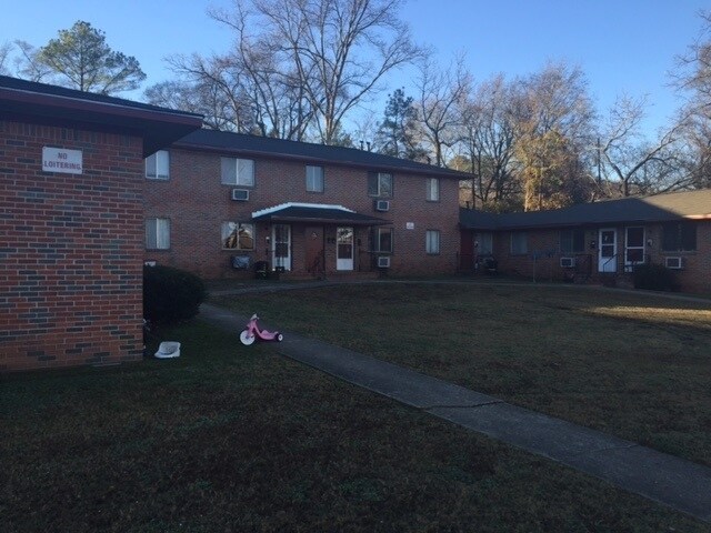Primary Photo - 7735 Rugby Ave