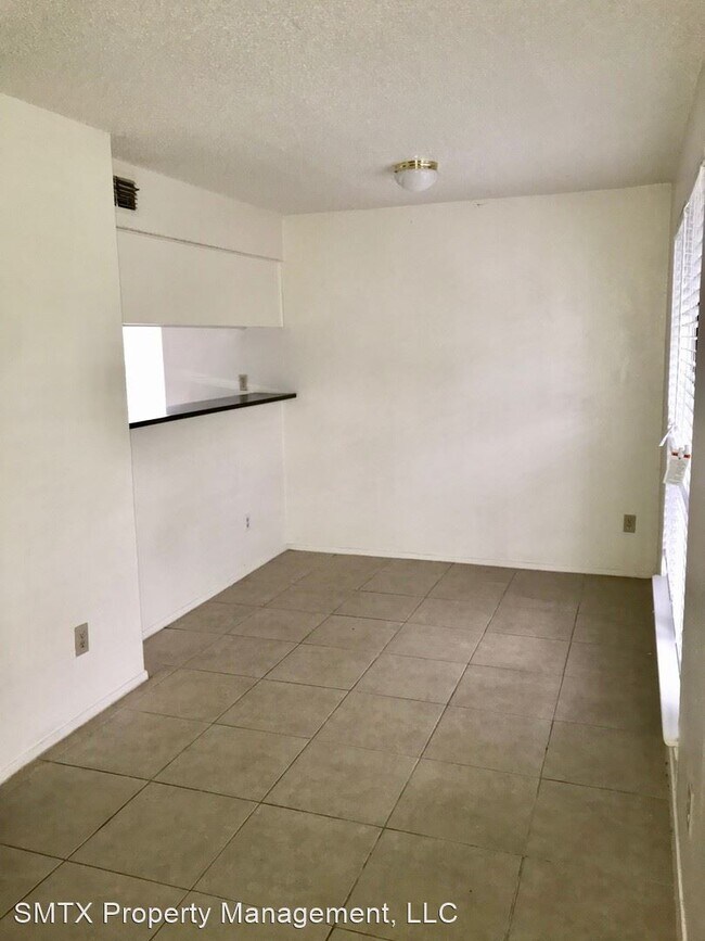 Foto del edificio - 145 Coers Dr