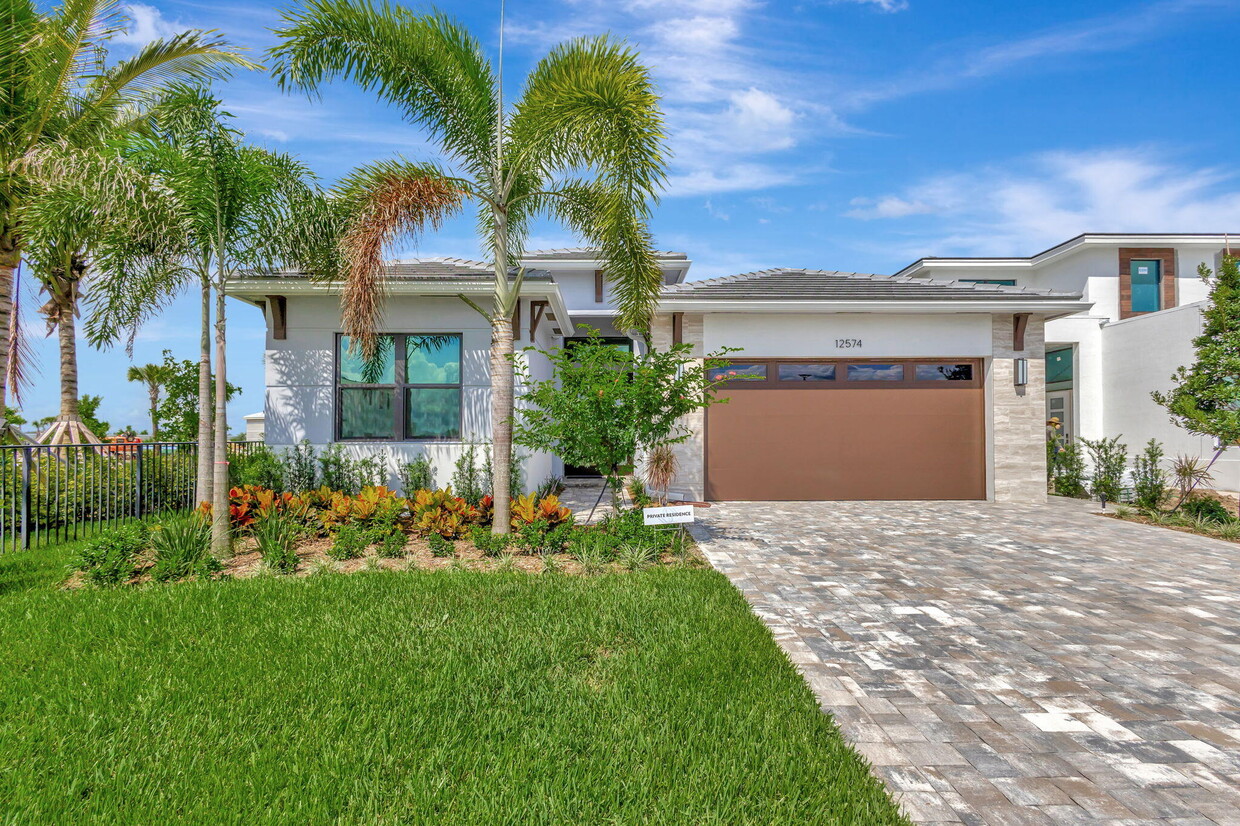 Primary Photo - 12574 Solana Bay Cir