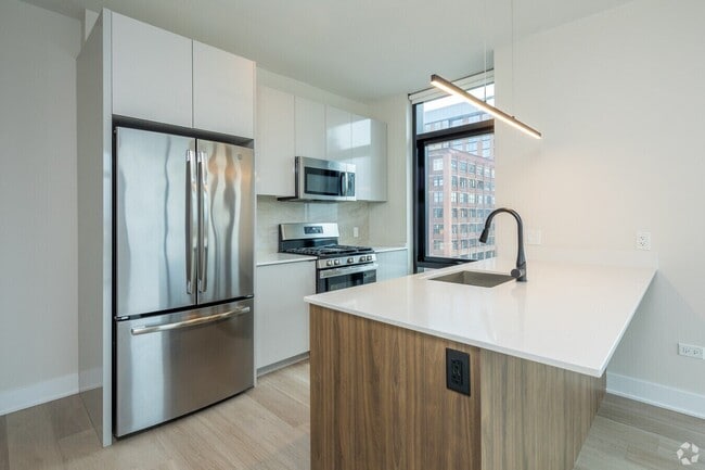 Photo - 1137 W Tilden St (Chicago, IL) Apartment