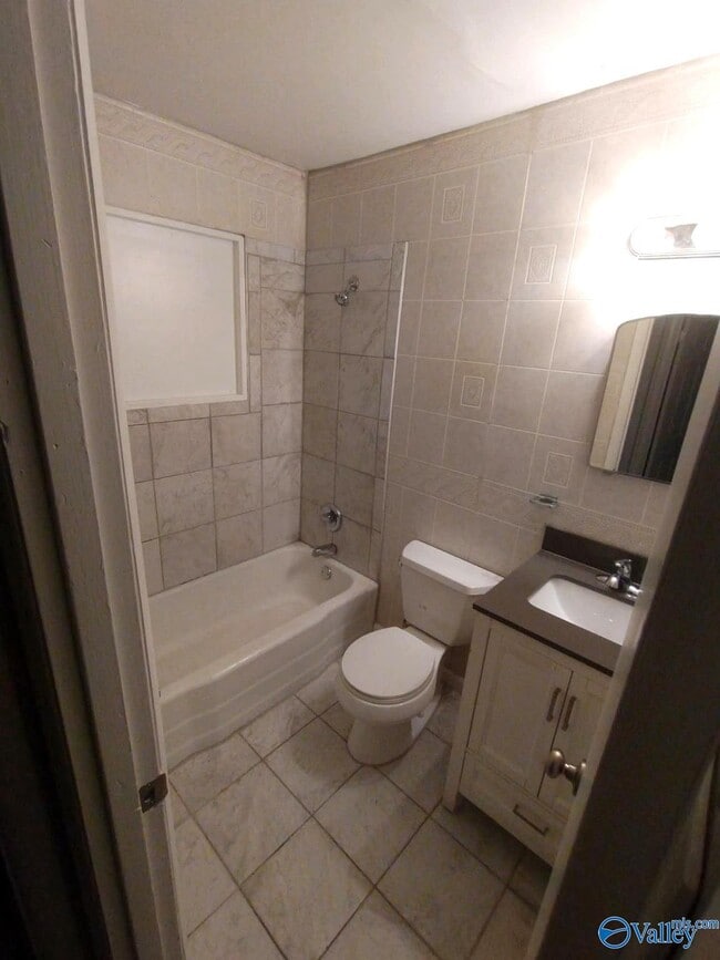 Foto del edificio - 2214 Evans Ave NW