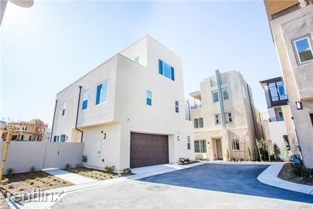 Primary Photo - 3 br, 2 bath House - 176 Stage