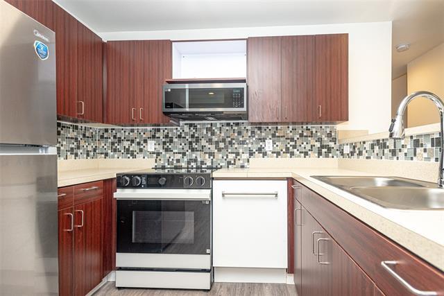 Foto del edificio - 3022 Forest Ln