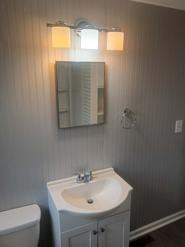 Foto del edificio - 5075 Scenic Dr