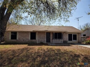 Building Photo - 1129 Spruce St