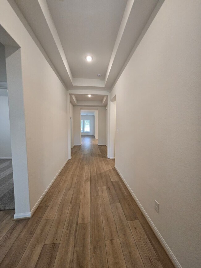 Foto del edificio - 1420 Florecer Ln