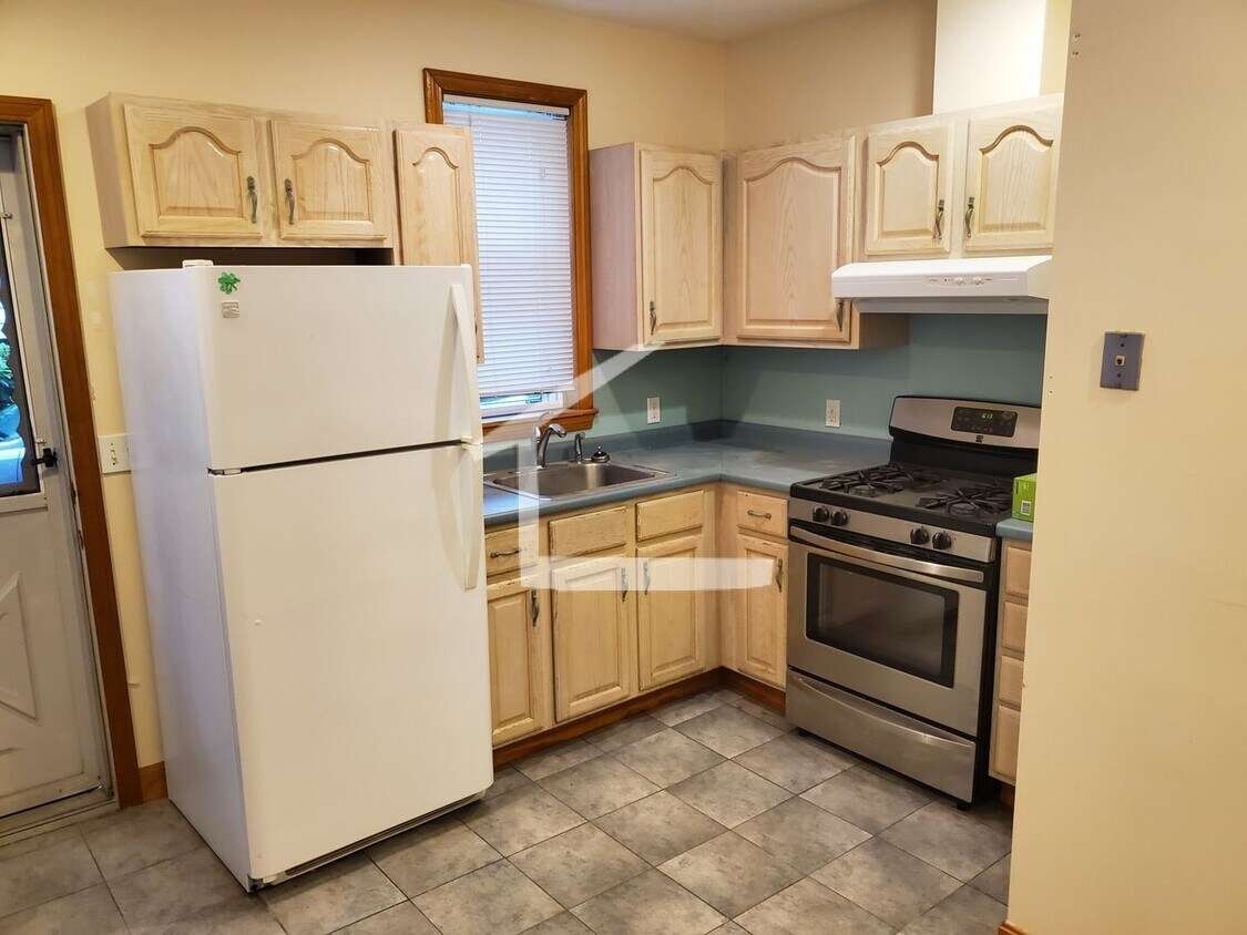 Foto principal - Charming 2 Bedroom-No Broker Fee
