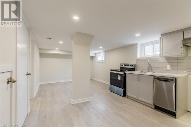 Photo du bâtiment - 129 E 22nd St