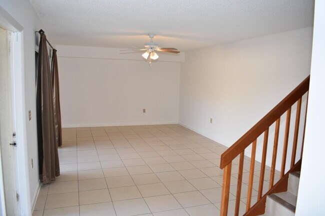 Building Photo - 7706 77th Way