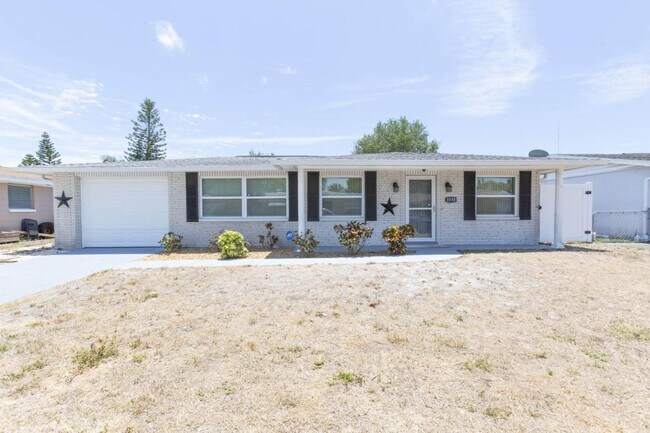 Building Photo - 3550 Truman Dr