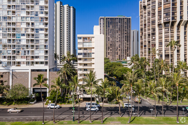 Building Photo - Ala Wailani