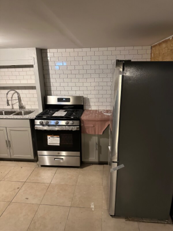 62 Marietta St Unit Basement, Providence, RI 02904 Room for Rent in