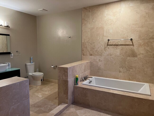 Foto del edificio - 313 N 40th St