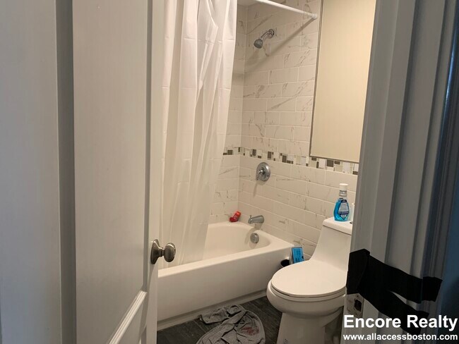 Foto del edificio - 1778 Commonwealth Ave