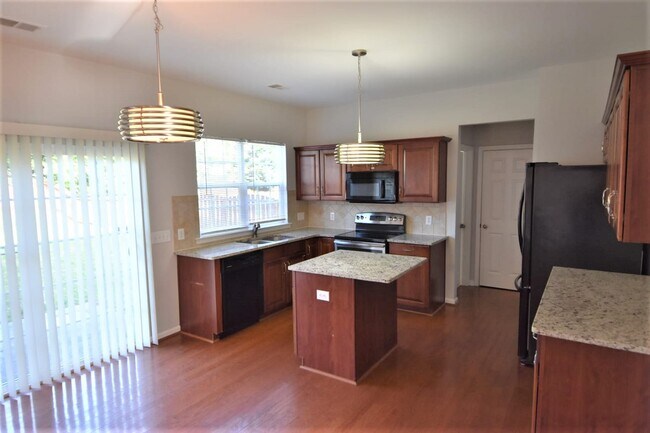 Building Photo - 11046 Holm Oak Pl