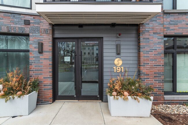 Foto del edificio - 191 Washington St