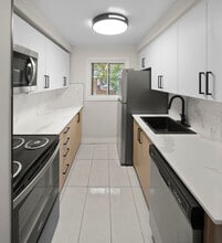 Building Photo - 21 Holborn Drive