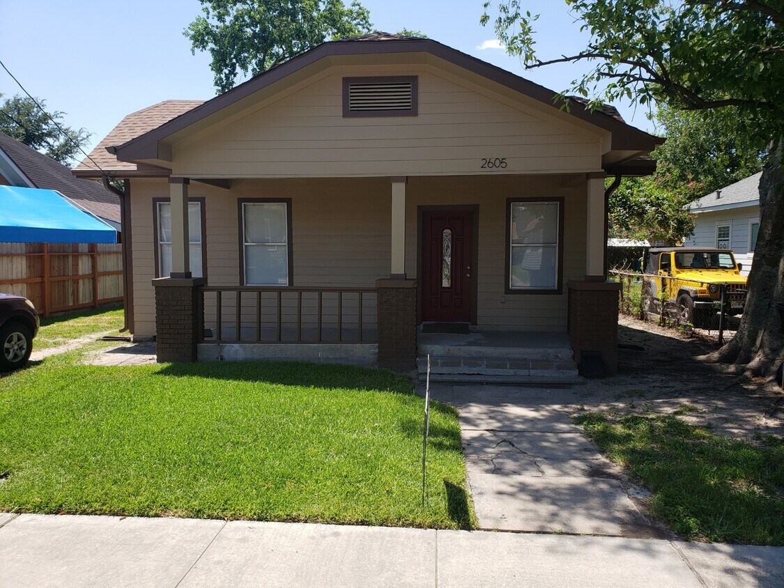 2605 Cochran St, Houston, TX 77009 House Rental in Houston, TX