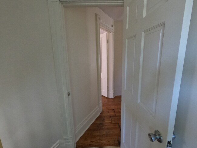 Entrance to the apartment - 456 Westcott St