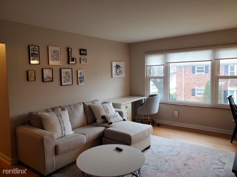 Primary Photo - 1 br, 1 bath Condo - 17560 Mack Ave 18 Uni...
