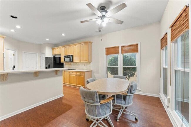 Building Photo - 4610 Planters Hill Dr