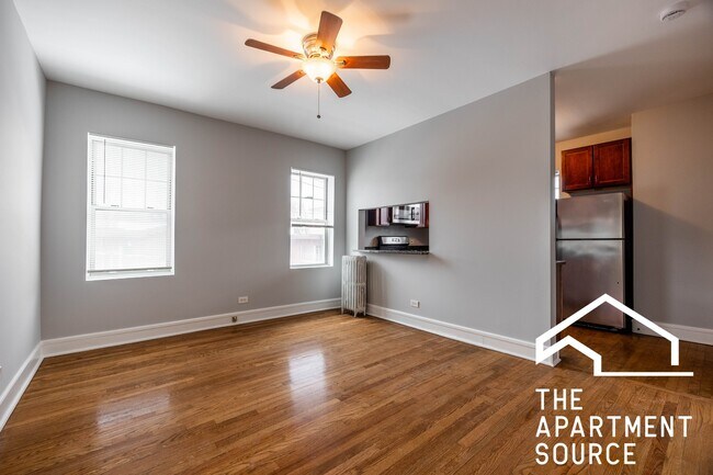 Foto del edificio - 72 Pine Ave