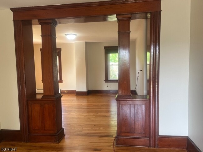 Foto del edificio - 2 Woodport Rd
