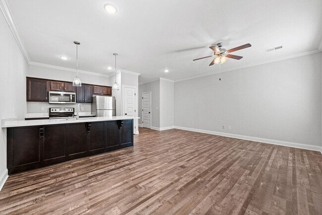 Interior Photo - Fairview Gables