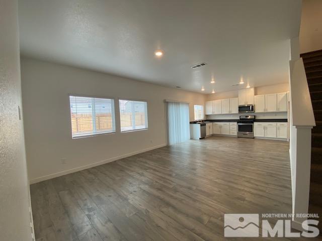 Building Photo - 450 Summer Triangle Dr