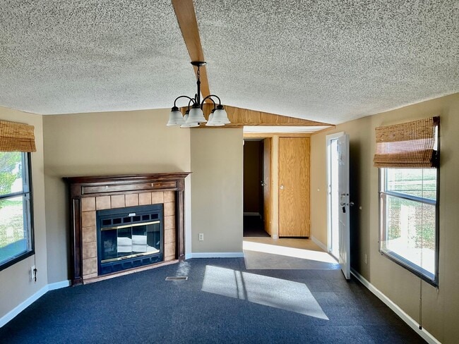 Building Photo - Mobile Home For Rent