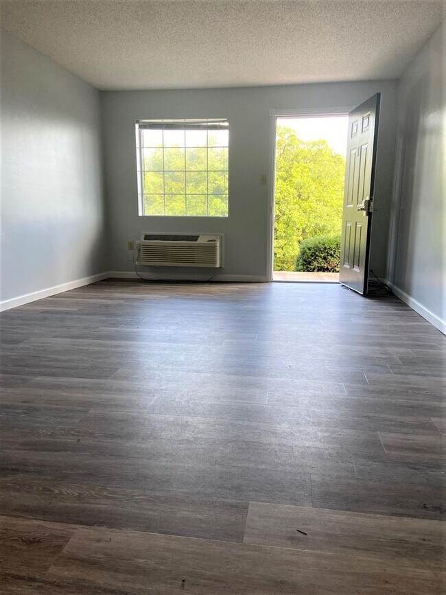 Foto del edificio - Studio Apartment in Hollister